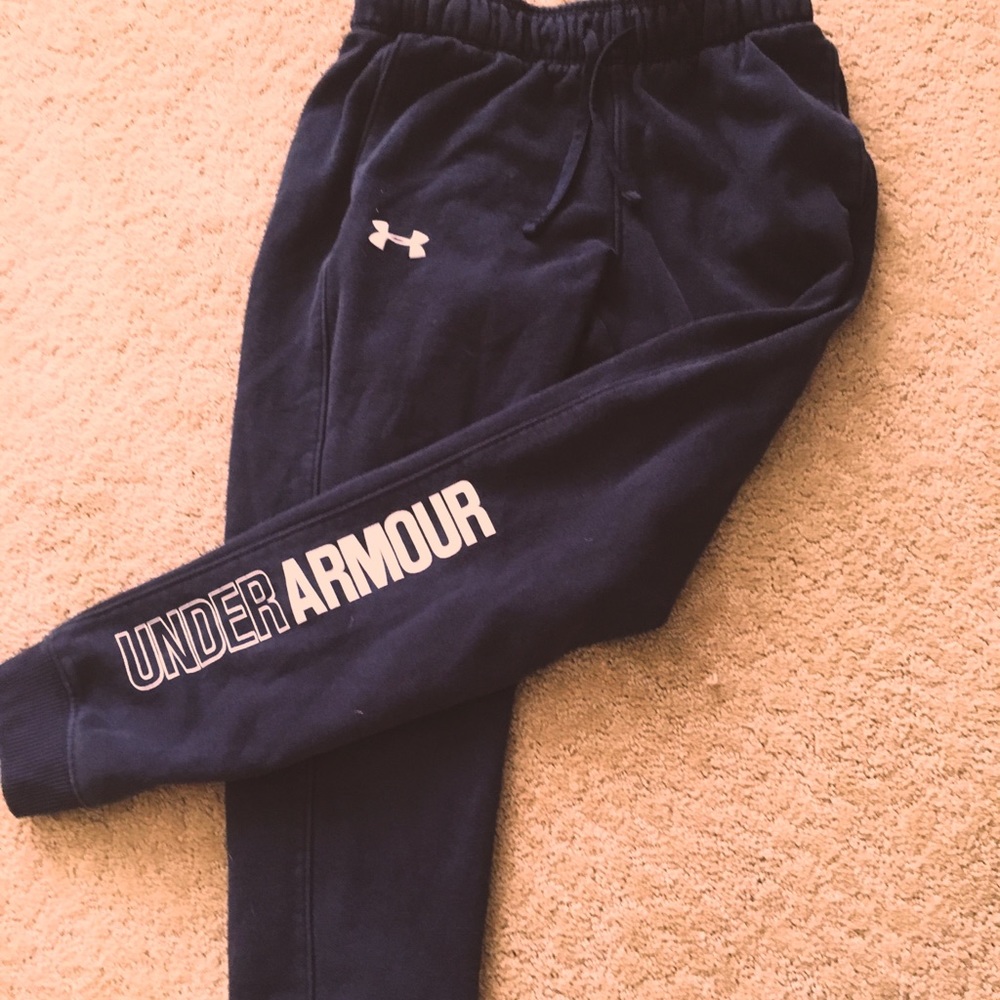 Youth MD underaurmour sweats.